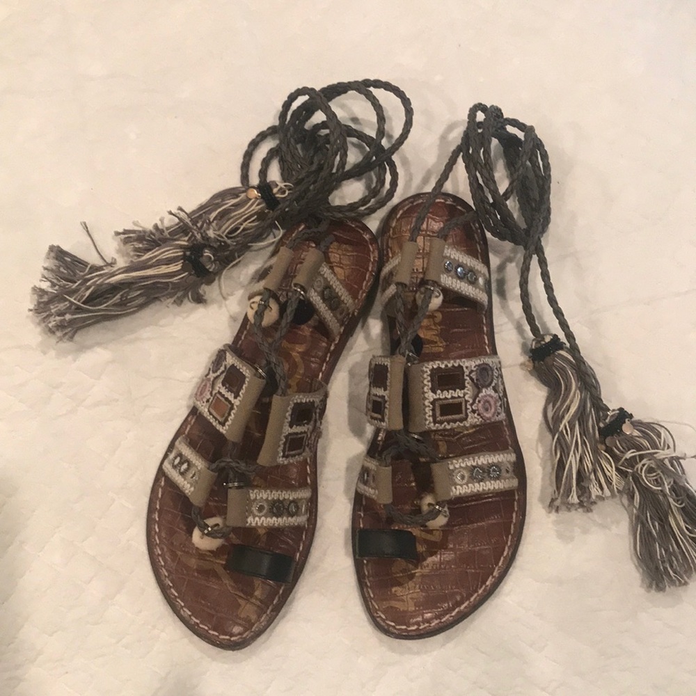 Sam Edelman grey sandals with metallic accents